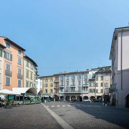 Al Donni Aircon City Center Bergamo Exterior photo