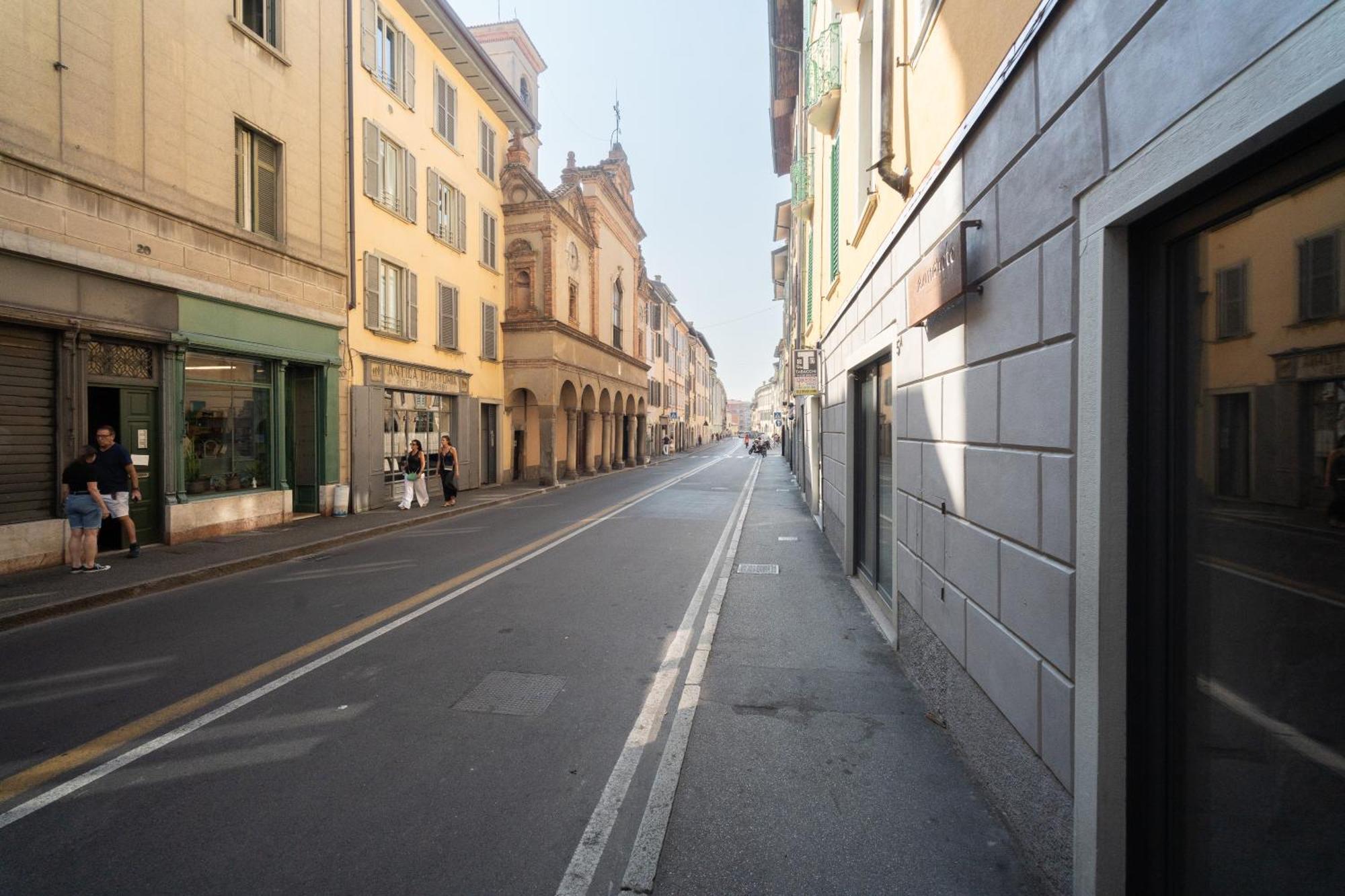 Al Donni Aircon City Center Bergamo Exterior photo